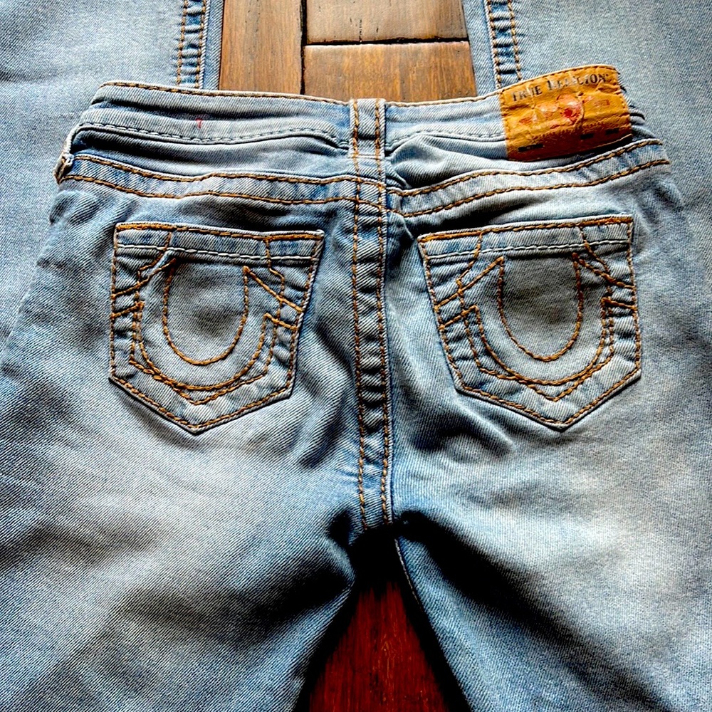 Womens true religion jeans.  Best jeans ever! So sexy and form fitting!!